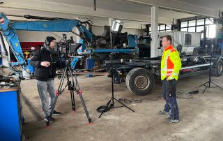 Hinter den Kulissen – Videodreh Videodreh in einer Werkstatt mit dem Webseitenveredler
